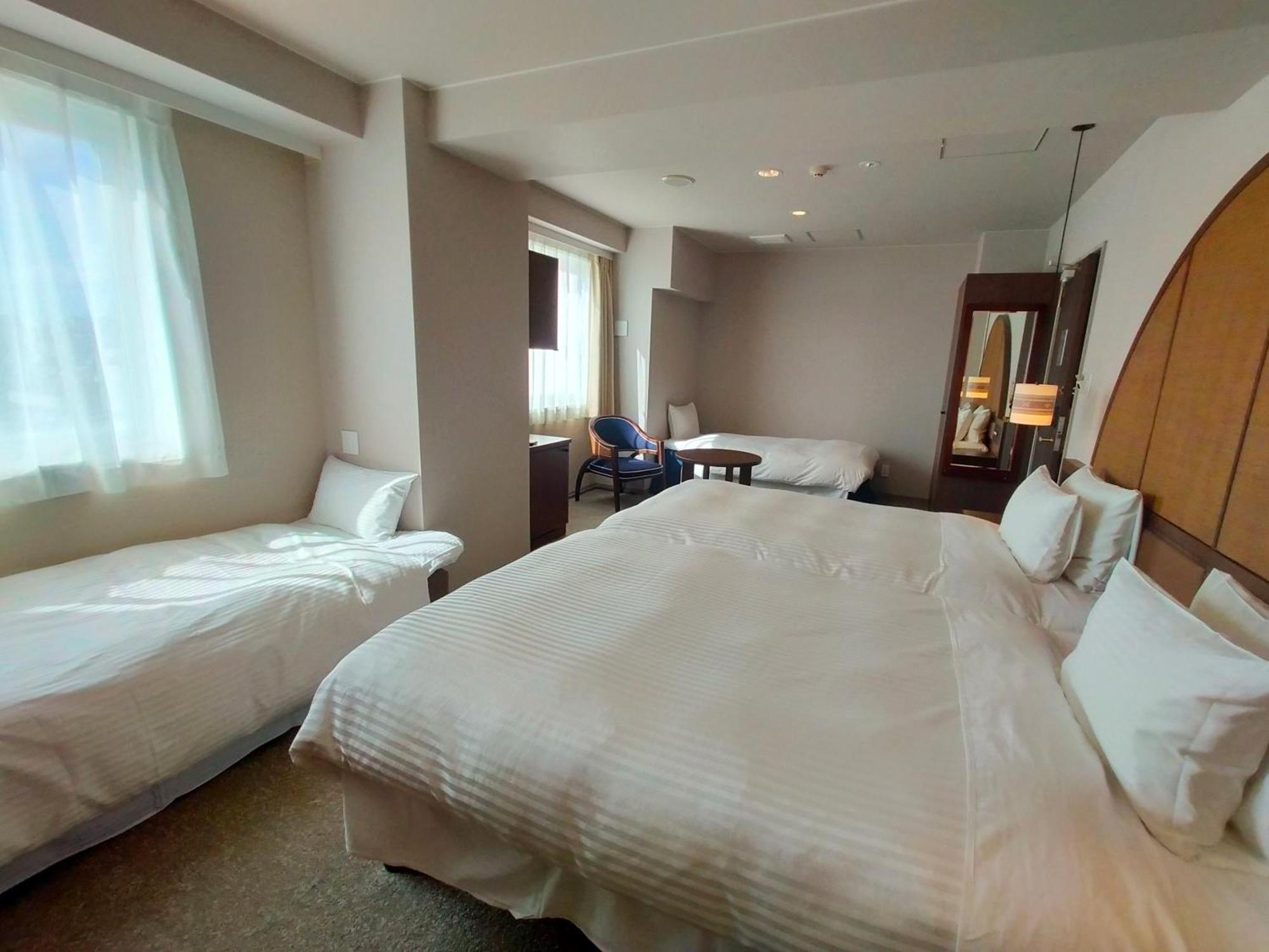Hotel Palm Royal Naha Kokusai Street Экстерьер фото