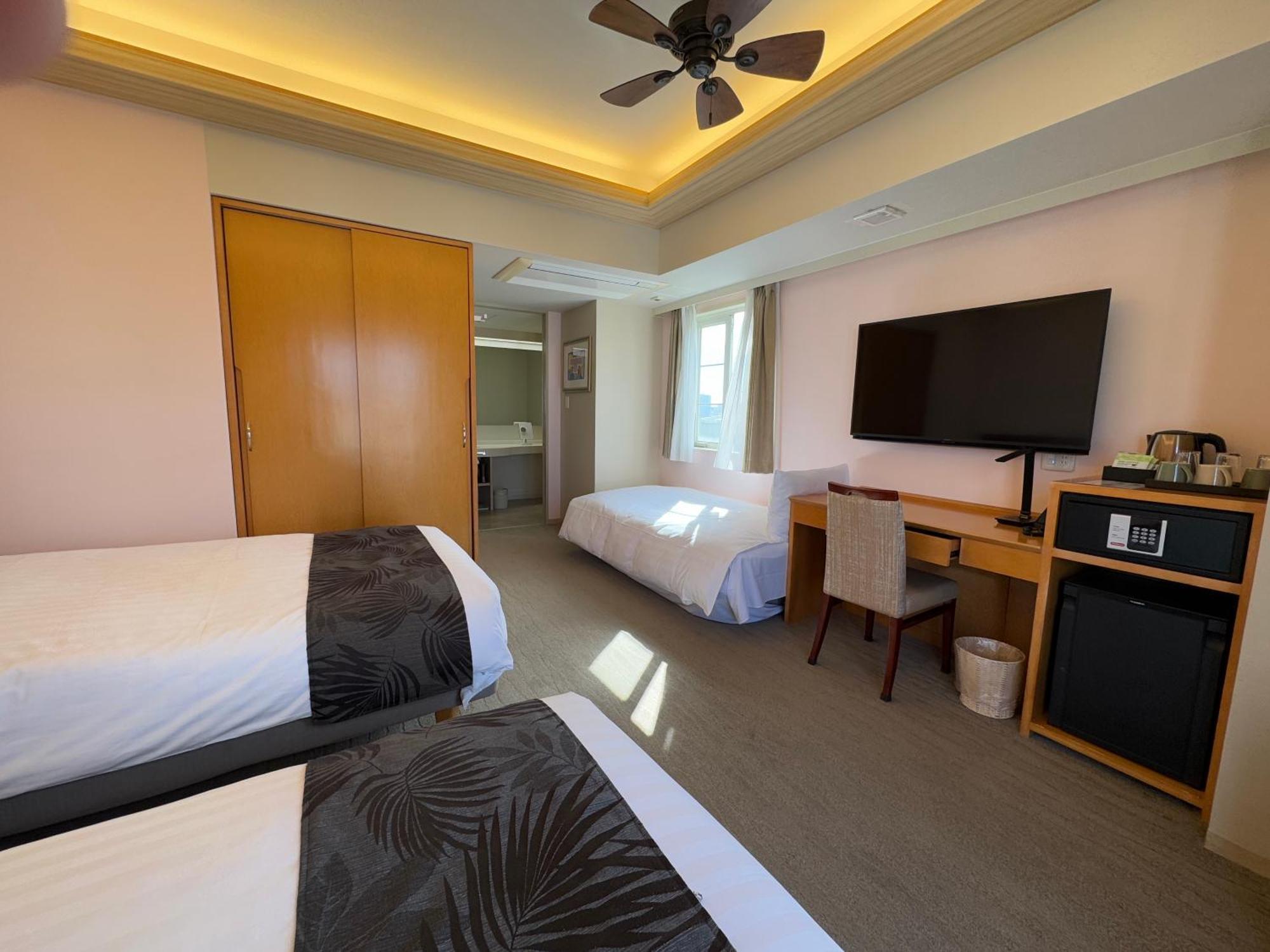 Hotel Palm Royal Naha Kokusai Street Экстерьер фото